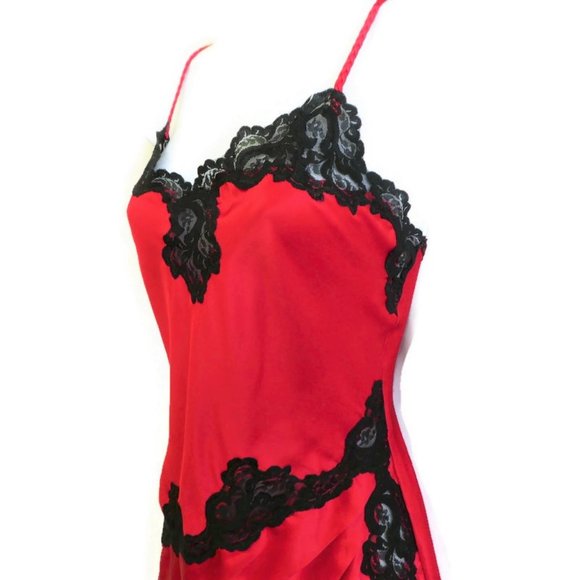 Victoria's Secret Gold Label Lingerie Red Satin Black Lace Slip S - Picture 4 of 8